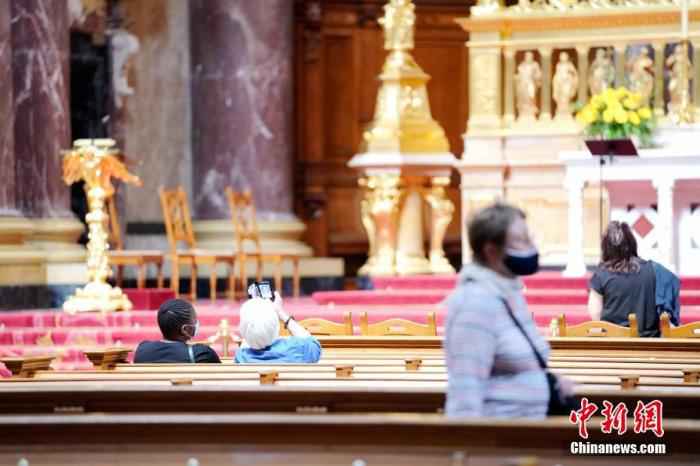 默克尔称德国新冠疫情风险仍严峻 呼吁全民继续遵守防疫规定